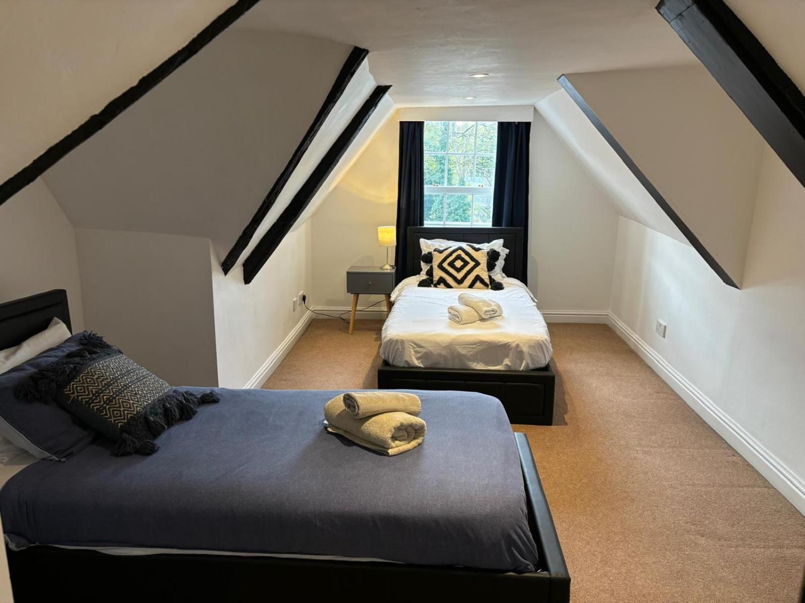 The Coach House Aparthotel Salisbury Exterior photo